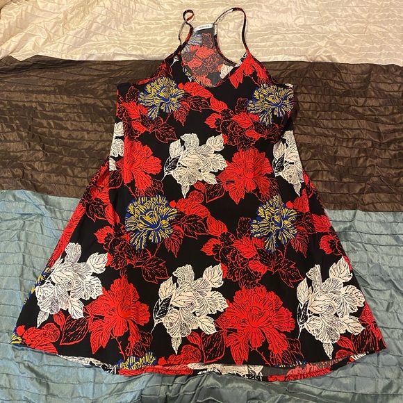 Cherish top - Picture 1 of 3